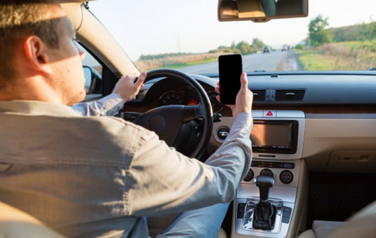 Araba Kullanırken DİKKAT!